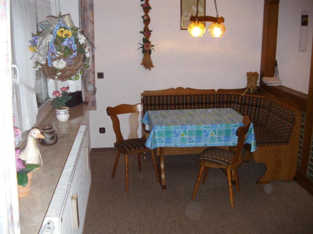 Ferienwohnungen Seidenweber Schmallenberg Room photo